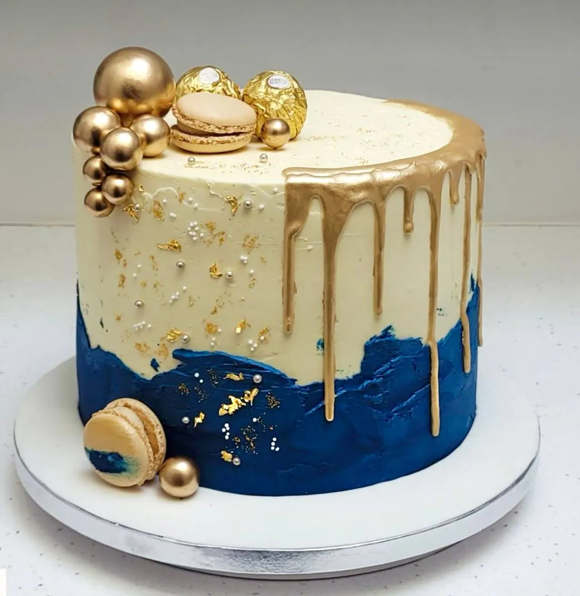Parisacake.Gallery 28